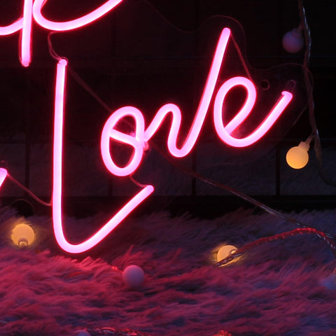 Custom Neon Sign Drunk in Love - Neon On Demand